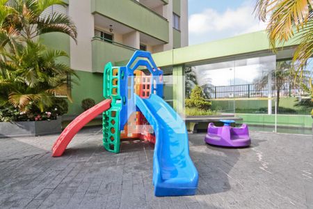Apartamento à venda com 60m², 2 quartos e 2 vagas Apartamento à venda com 60m², 2 quartos e 2 vagasÁrea Comum - Playground