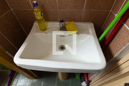 Casa à venda com 200m², 2 quartos e 6 vagas Casa à venda com 200m², 2 quartos e 6 vagasBanheiro 5