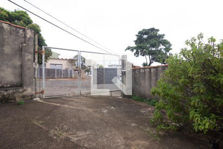 Casa à venda com 200m², 2 quartos e 6 vagas Casa à venda com 200m², 2 quartos e 6 vagasGaragem do Salão 1