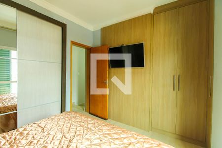 Apartamento à venda com 120m², 2 quartos e 3 vagasQuarto