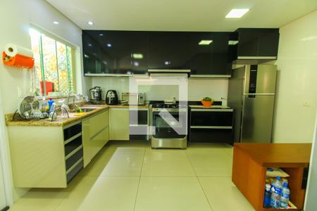 Apartamento à venda com 120m², 2 quartos e 3 vagasCozinha