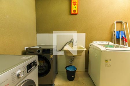 Apartamento à venda com 120m², 2 quartos e 3 vagasÁrea de serviço