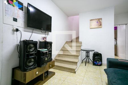 Sala de casa para alugar com 2 quartos, 70m² em Parque Itaberaba, São Paulo