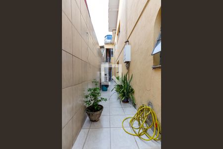 Casa à venda com 139m², 4 quartos e 2 vagas Casa à venda com 139m², 4 quartos e 2 vagasCorredor Externo