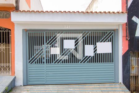 Casa à venda com 125m², 2 quartos e 2 vagasFachada