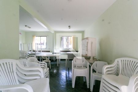 Apartamento à venda com 64m², 3 quartos e 1 vaga Apartamento à venda com 64m², 3 quartos e 1 vagaÁrea comum - Salão de festas