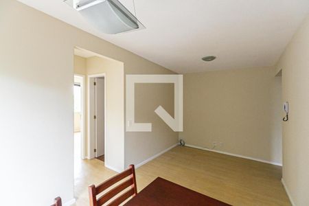 Sala de apartamento à venda com 2 quartos, 70m² em Partenon, Porto Alegre