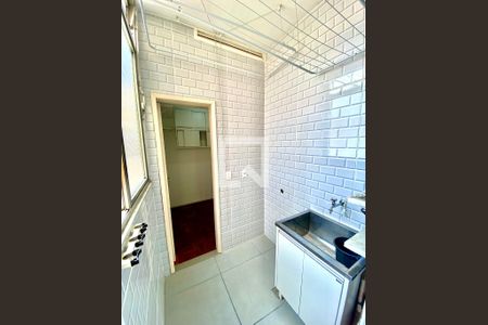 Apartamento à venda com 56m², 1 quarto e 1 vaga Apartamento à venda com 56m², 1 quarto e 1 vagaÁrea de Serviço