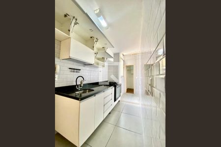 Apartamento à venda com 56m², 1 quarto e 1 vaga Apartamento à venda com 56m², 1 quarto e 1 vagaCozinha