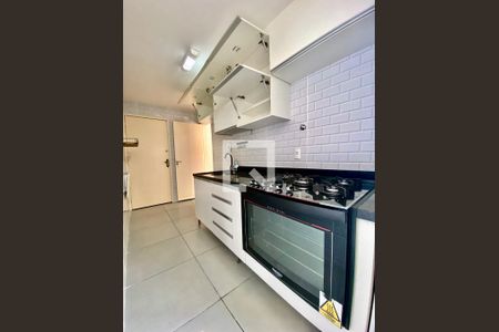 Apartamento à venda com 56m², 1 quarto e 1 vaga Apartamento à venda com 56m², 1 quarto e 1 vagaCozinha