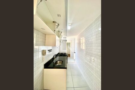 Apartamento à venda com 56m², 1 quarto e 1 vaga Apartamento à venda com 56m², 1 quarto e 1 vagaCozinha