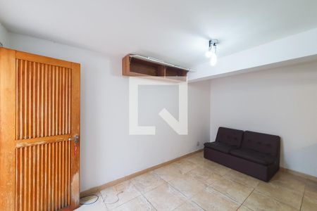 Casa à venda com 97m², 3 quartos e 1 vagaEdicula