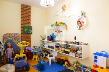 Casa à venda com 850m², 7 quartos e 8 vagasSuite 1 Casa dos Fundos