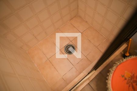 Casa à venda com 850m², 7 quartos e 8 vagasBanheiro da Suite 2 - Casa dos Fundos