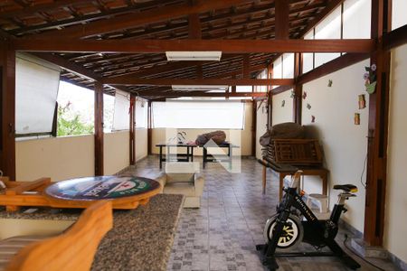 Casa à venda com 850m², 7 quartos e 8 vagasSalao de Festas e Churrasquieira