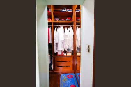 Casa à venda com 850m², 7 quartos e 8 vagasCloset da Suite 1