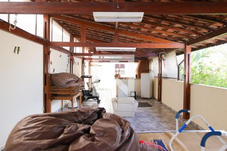 Casa à venda com 850m², 7 quartos e 8 vagasSalao de Festas e Churrasquieira