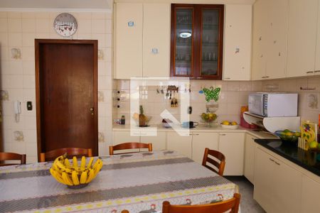 Casa à venda com 850m², 7 quartos e 8 vagascozinha