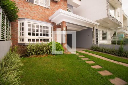 Casa para alugar com 200m², 4 quartos e 1 vaga Casa para alugar com 200m², 4 quartos e 1 vagaÁrea Externa