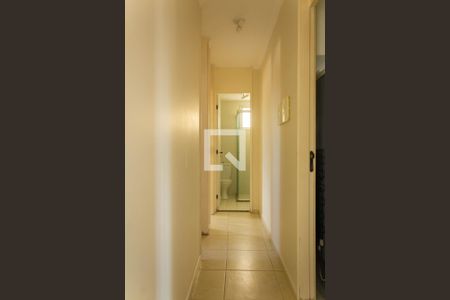 Corredor de apartamento para alugar com 2 quartos, 46m² em Jardim Sabará, São Paulo