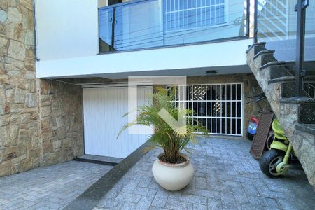 Casa à venda com 222m², 3 quartos e 4 vagasEntrada