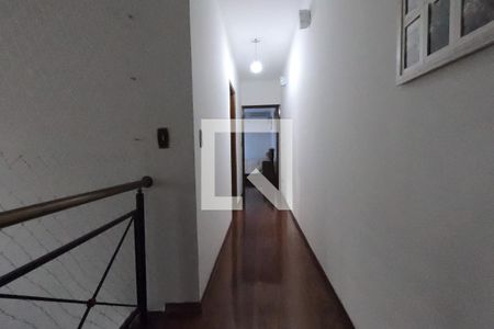 Casa à venda com 222m², 3 quartos e 4 vagasCorredor