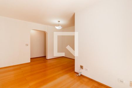 Sala de apartamento para alugar com 3 quartos, 82m² em Vila Olímpia, São Paulo