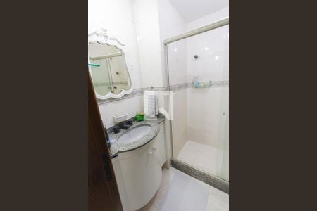 Apartamento à venda com 227m², 4 quartos e 3 vagas Apartamento à venda com 227m², 4 quartos e 3 vagasBanheiro da Suíte 1