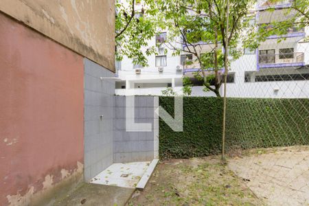 Apartamento à venda com 227m², 4 quartos e 3 vagas Apartamento à venda com 227m², 4 quartos e 3 vagasQuadra Esportiva