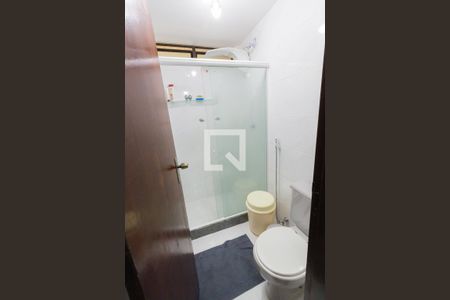 Apartamento à venda com 227m², 4 quartos e 3 vagas Apartamento à venda com 227m², 4 quartos e 3 vagasBanheiro da Suíte 3 e Suíte 4