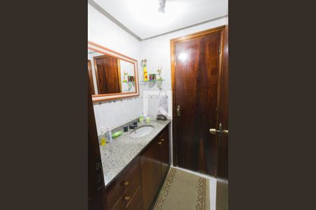Apartamento à venda com 227m², 4 quartos e 3 vagas Apartamento à venda com 227m², 4 quartos e 3 vagasBanheiro da Suíte 3 e Suíte 4