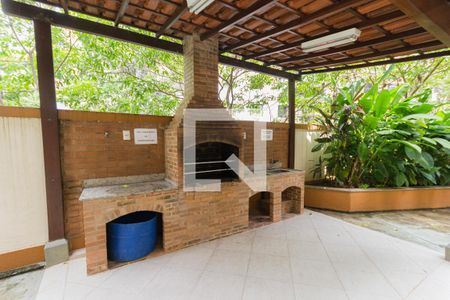 Apartamento à venda com 227m², 4 quartos e 3 vagas Apartamento à venda com 227m², 4 quartos e 3 vagasChurrasqueira