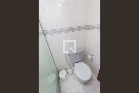 Apartamento à venda com 227m², 4 quartos e 3 vagas Apartamento à venda com 227m², 4 quartos e 3 vagasBanheiro da Suíte 1