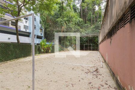 Apartamento à venda com 227m², 4 quartos e 3 vagas Apartamento à venda com 227m², 4 quartos e 3 vagasQuadra Esportiva