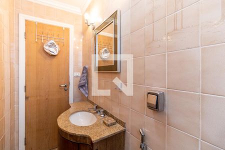 Casa à venda com 220m², 5 quartos e 4 vagasBanheiro da Suíte 