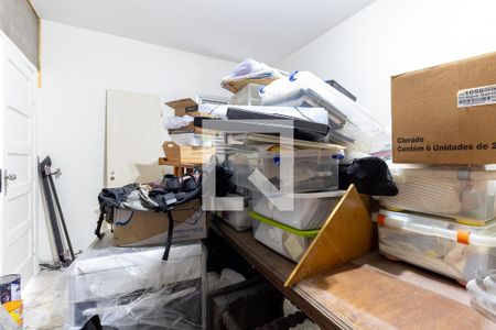 Casa à venda com 220m², 5 quartos e 4 vagasDeposito 