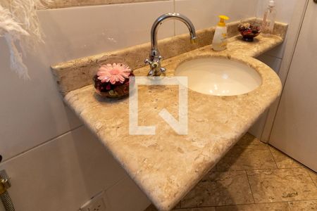 Casa à venda com 220m², 5 quartos e 4 vagasLavabo 