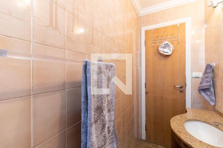 Casa à venda com 220m², 5 quartos e 4 vagasBanheiro da Suíte 