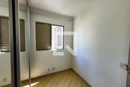 Quarto 1 de apartamento para alugar com 3 quartos, 67m² em Aclimação, São Paulo