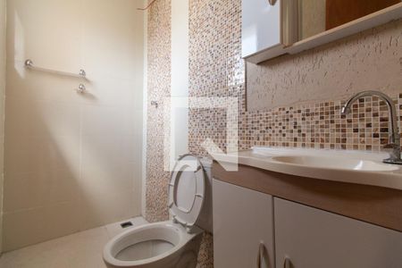 Casa de condomínio à venda com 65m², 2 quartos e 2 vagasBanheiro do quarto 2