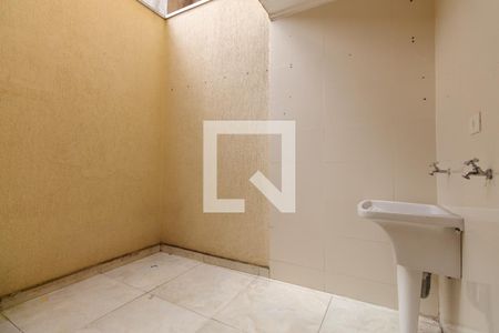 Casa de condomínio à venda com 65m², 2 quartos e 2 vagasÁrea de serviço