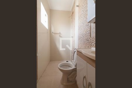 Casa de condomínio à venda com 65m², 2 quartos e 2 vagasBanheiro do quarto 2