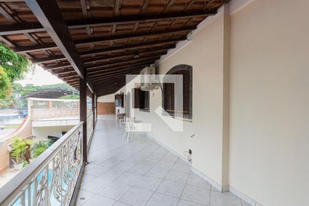 Casa de condomínio à venda com 500m², 8 quartos e 4 vagasVaranda