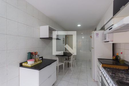 Casa de condomínio à venda com 500m², 8 quartos e 4 vagasCozinha e Copa