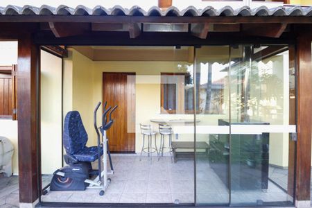 Casa à venda com 372m², 4 quartos e 2 vagasQuintal