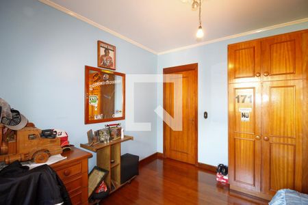 Casa à venda com 372m², 4 quartos e 2 vagasQuarto 2