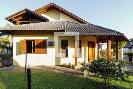 Casa à venda com 372m², 4 quartos e 2 vagasQuintal