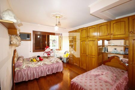 Casa à venda com 372m², 4 quartos e 2 vagasQuarto 3