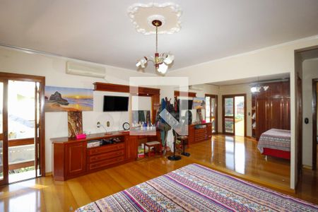 Casa à venda com 372m², 4 quartos e 2 vagasQuarto Suíte