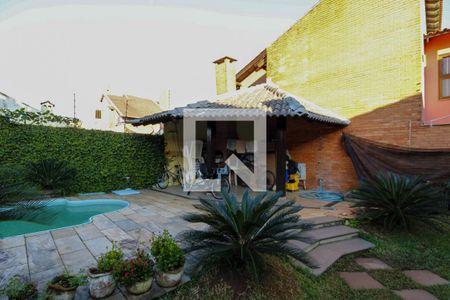 Casa à venda com 372m², 4 quartos e 2 vagasQuintal